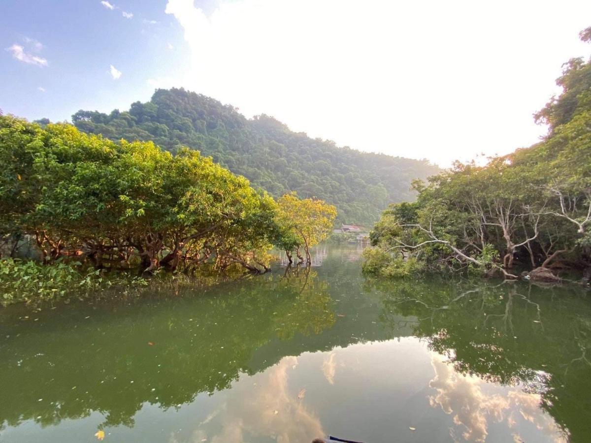 فندق Coc Poucفي  Ba Be Lakeside Bungalow المظهر الخارجي الصورة