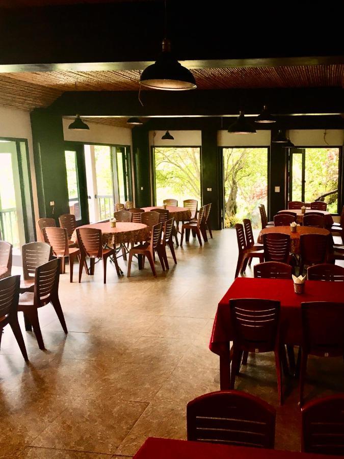فندق Coc Poucفي  Ba Be Lakeside Bungalow المظهر الخارجي الصورة